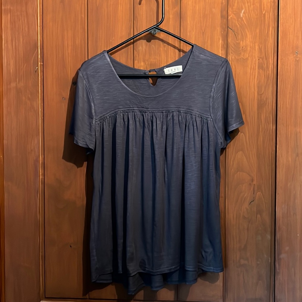 Short Sleeve Shirt/Blouse